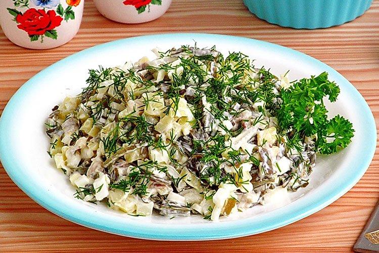 Салат из морской капусты с креветками - рецепты
