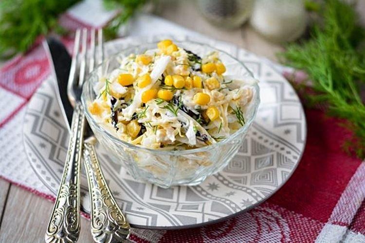 Салат с кукурузой и черносливом - рецепты
