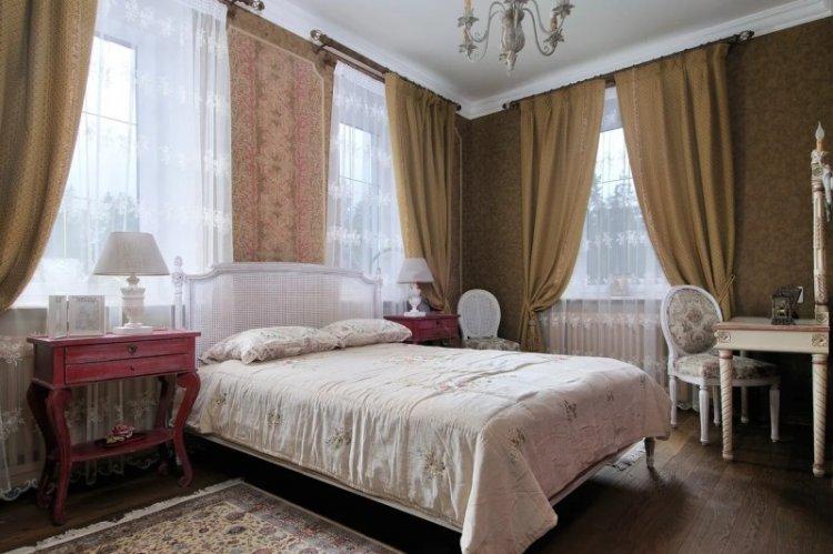 Французские шторы в спальню в современном стиле