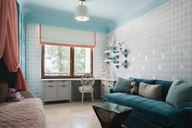 Детская комната в стиле неоклассика - дизайн интерьера фото