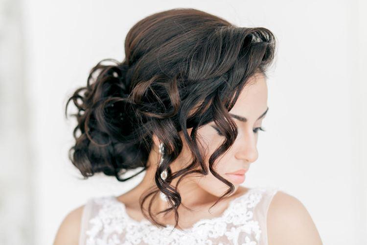 Свадебные прически на длинные волосы: 20 идей
