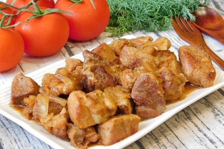 Свинина на сковороде: 20 простых и вкусных рецептов