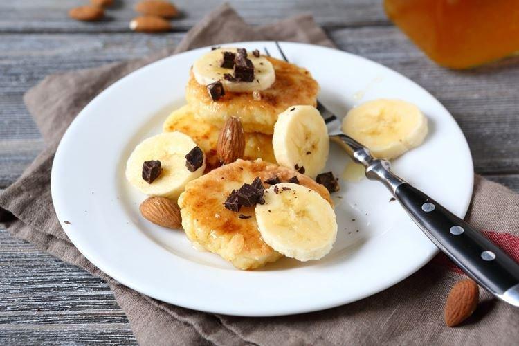 Банановые сырники - Рецепты сырников из творога на сковороде