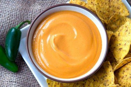 10 рецептов, как приготовить сырный соус в домашних условиях