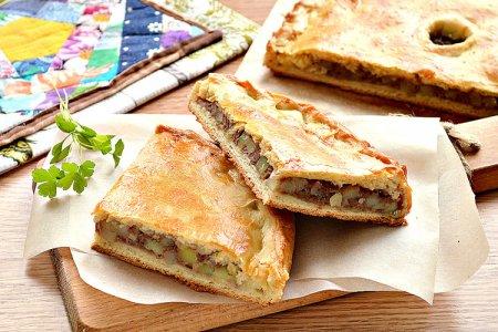 Мясная кулебяка