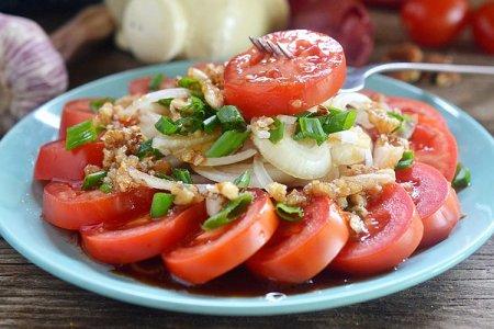 Салаты с вялеными помидорами рецепты с фото простые и вкусные