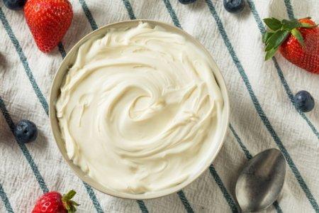 Крем для торта: 20 простых и вкусных рецептов