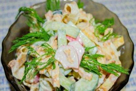Крабовый салат с омлетом Крабовый салат с омлетом