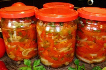 20 простых и вкусных салатов из помидоров на зиму