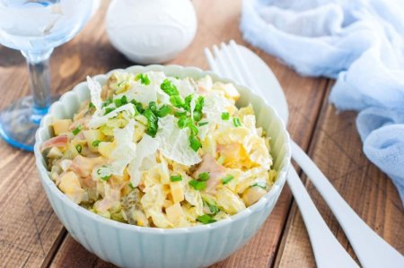 20 очень вкусных салатов с копченой курицей и ананасом