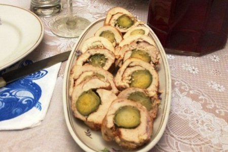 Куриный рулет с брюссельской капустой