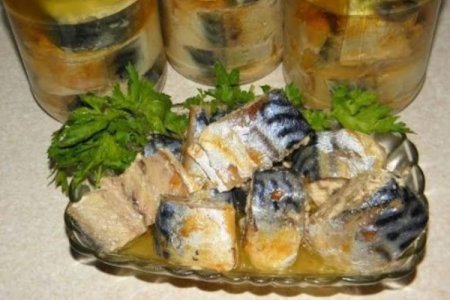 Скумбрия, маринованная в масле
