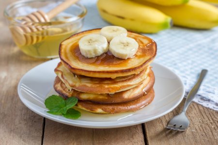 20 рецептов банановых оладий, которые сможет приготовить каждый
