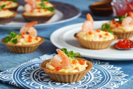 Тарталетки с креветками и сыром Тарталетки с креветками и сыром