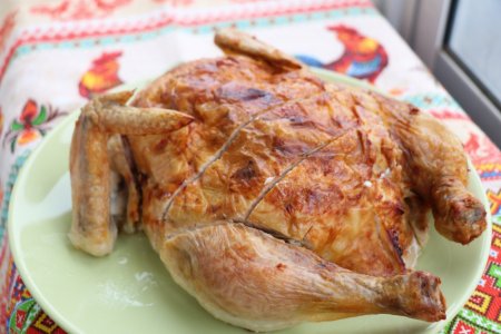 Фаршированная курица без костей