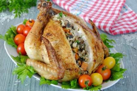 Фаршированная курица с рисом