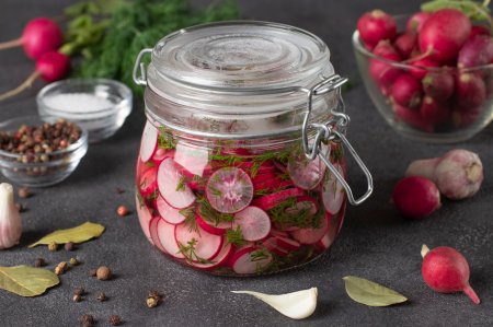 8 рецептов маринованной редиски, которые тебе обязательно понравятся