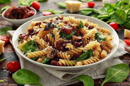 8 простых рецептов, как приготовить пасту с вялеными томатами