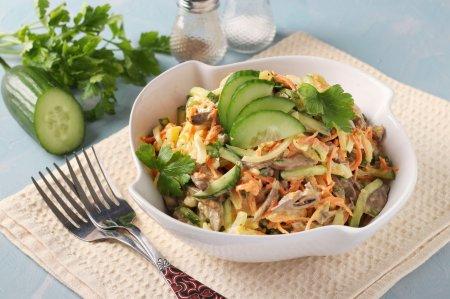 12 салатов с куриными сердечками, которые захочется приготовить еще не раз