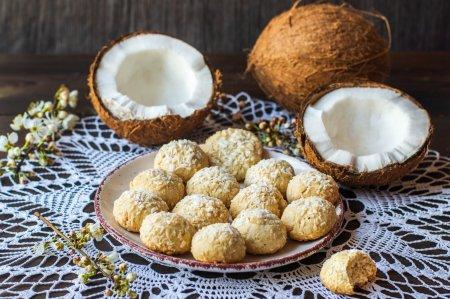 12 рецептов печенья с кокосовой стружкой, которое готовится проще простого