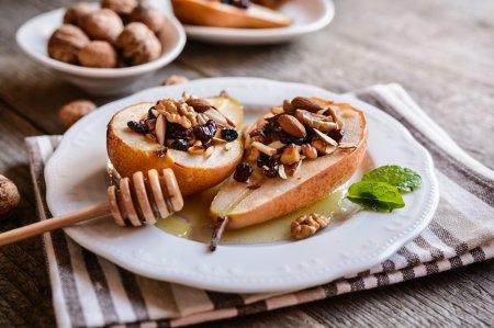 Запеченные груши в духовке: 8 отличных рецептов на скорую руку 