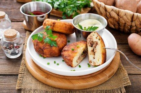10 рецептов картофельных котлет, которые готовятся проще простого