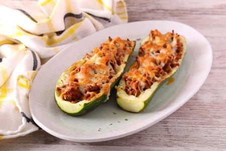 Лодочки из кабачков с фаршем в духовке – вкусный рецепт