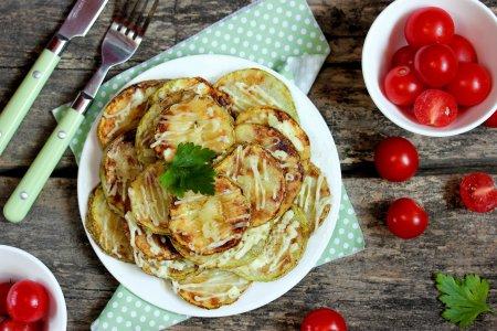 Жареные кабачки с майонезом и чесноком на сковороде