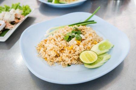 Жареный рис по-тайски с яйцом – вкусный рецепт пошагово