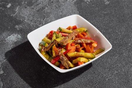 Салат из огурцов с говядиной по-корейски – рецепт пошагово