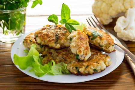 Овощные котлеты из брокколи и цветной капусты