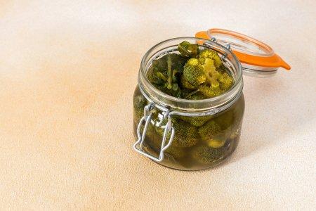 Маринованная брокколи в банках на зиму – самый вкусный рецепт