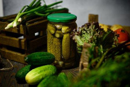 Маринованные огурцы в томатной пасте на зиму – простой рецепт