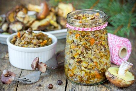 Очень вкусная грибная икра через мясорубку на зиму