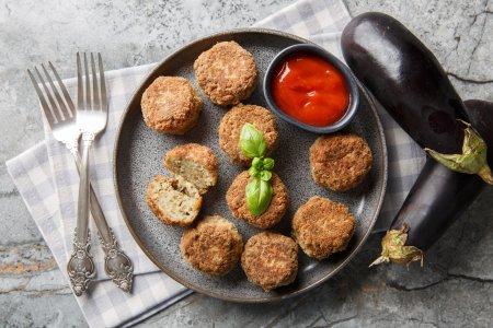 Вкусные котлеты из баклажанов на сковороде – рецепт пошагово