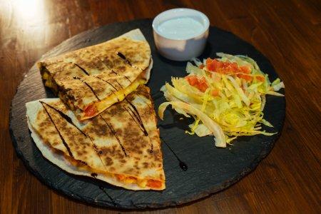 Вкуснейшая тортилья с фаршем на сковороде – рецепт пошагово