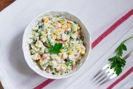 Салат с крабовыми палочками без майонеза