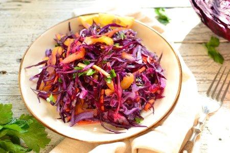 Салат из краснокочанной капусты с маслом: вкусный и простой рецепт
