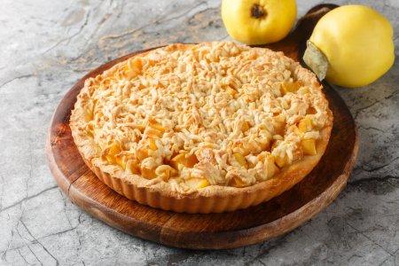 Простой пирог из песочного теста с яблоками – рецепт пошагово