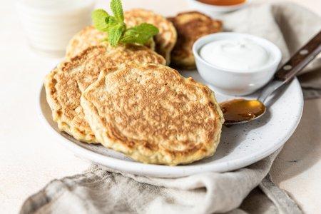 Оладьи из овсяной муки на кефире – вкусный рецепт пошагово
