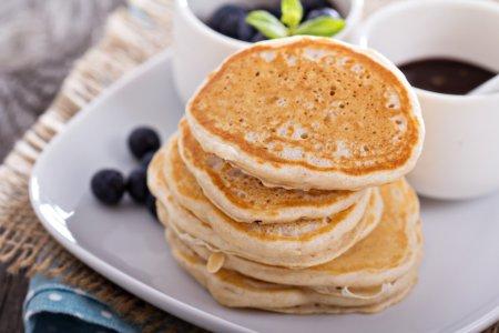 Оладьи на кефире без яиц: пышные и вкусные – рецепт пошагово