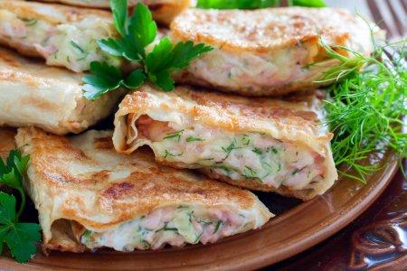 Треугольники из лаваша с ветчиной и сыром