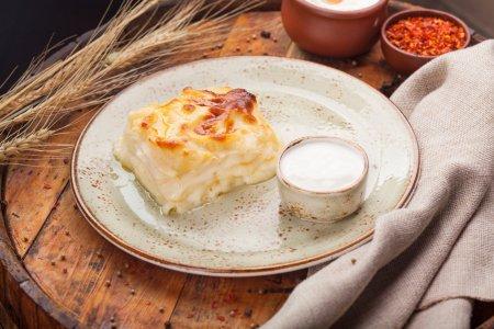 Ленивая ачма из лаваша с творогом и сыром – рецепт пошагово