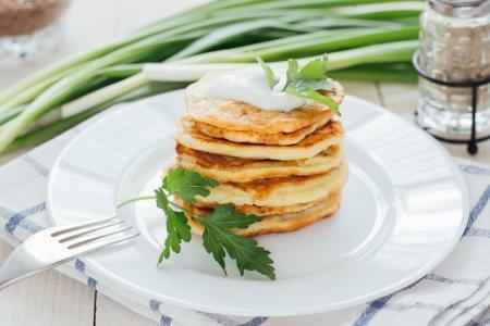 Оладьи на молоке с ветчиной и сыром – вкусный и сытный рецепт