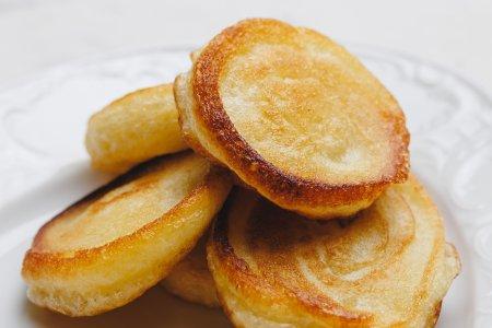 Пышные оладьи на сметане с творогом – рецепт пошагово