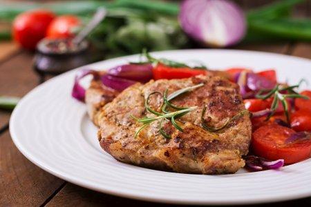 Стейк из свиной корейки в аэрогриле – вкусный рецепт пошагово