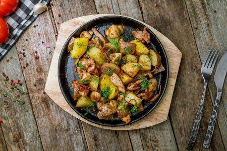 8 очень вкусных рецептов картошки с курицей и грибами в аэрогриле