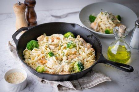 Соусы для макарон с курицей: 10 рецептов, которые порадуют своим вкусом