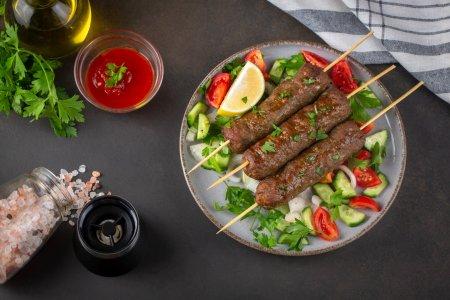 Люля-кебаб в аэрогриле на шпажках – вкусный рецепт пошагово