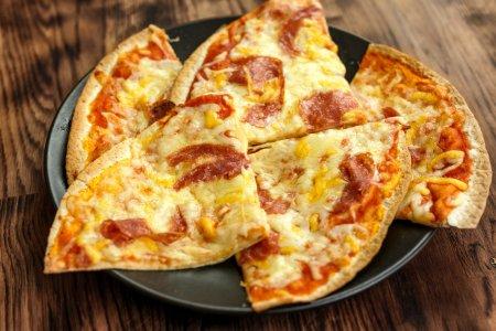 Пицца на лепешке роти в аэрогриле – простой и очень вкусный рецепт